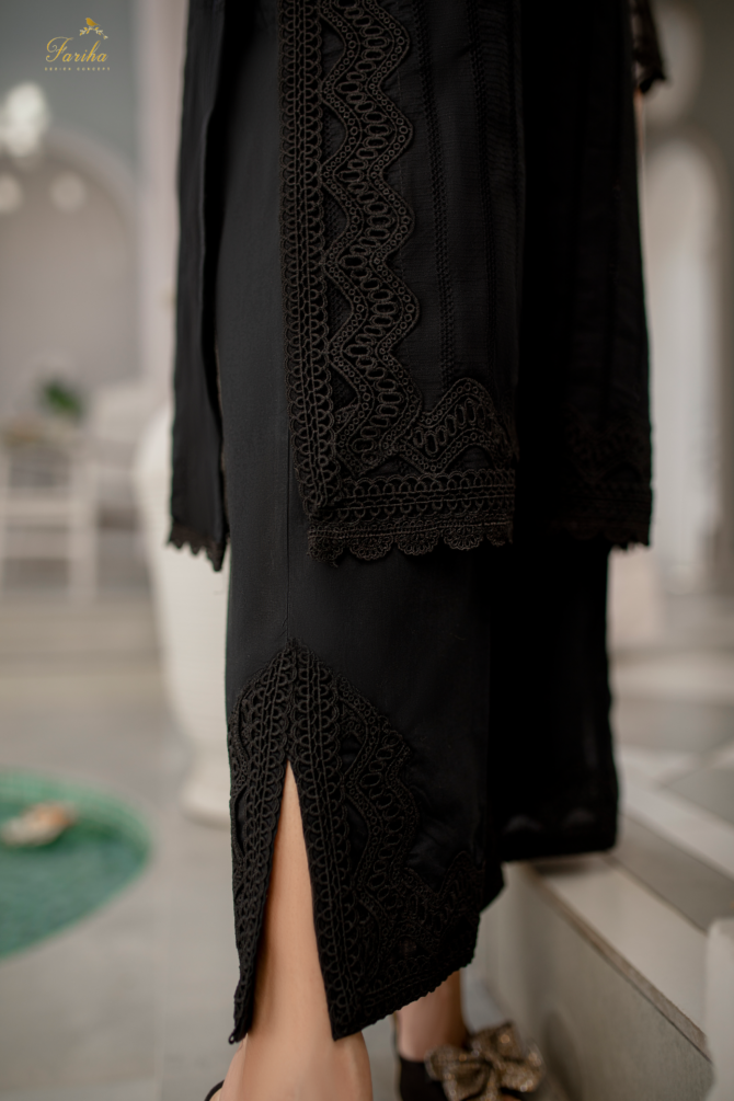 Doriya Black Kurti