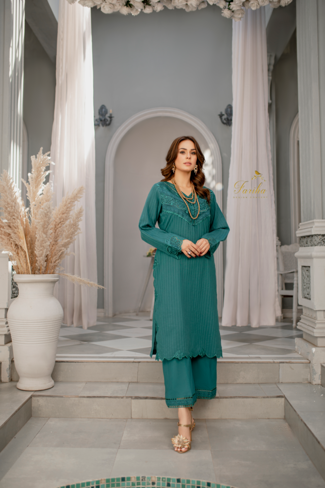 Doryia Green Kurti